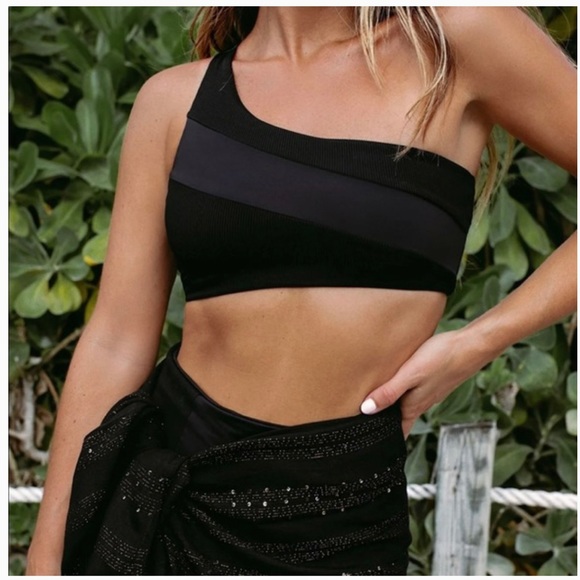 l*space ★ Black One Shoulder Jackie Bikini Set - Picture 6 of 16